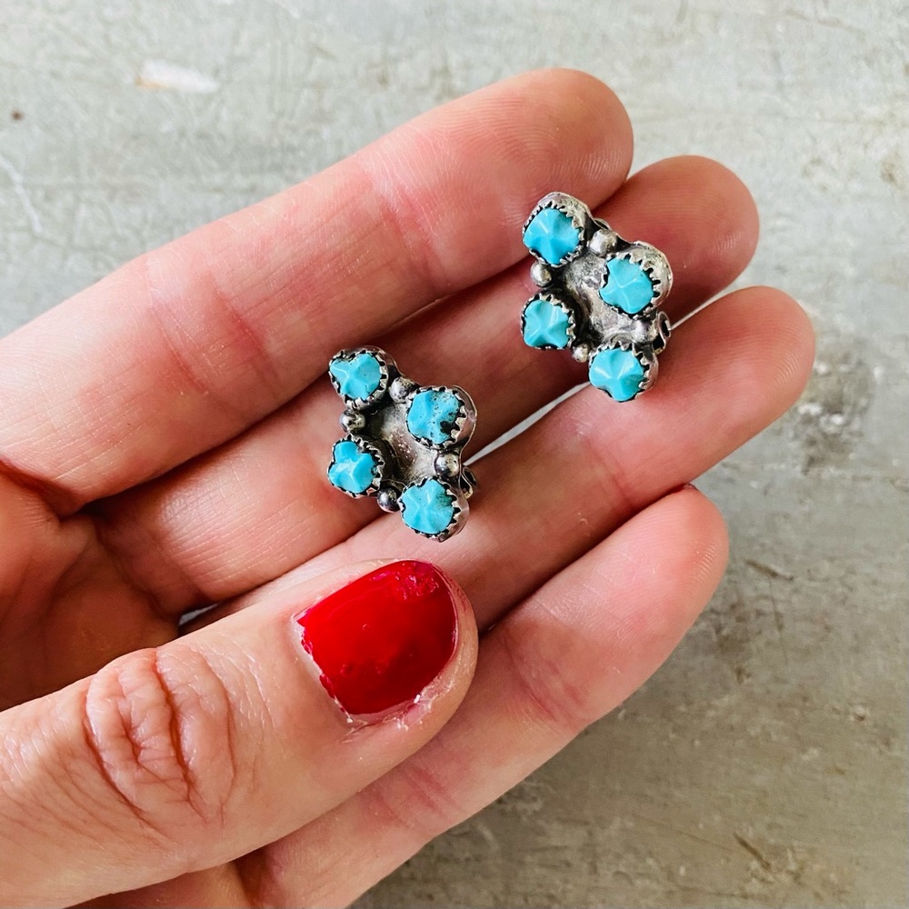 ♥️ Native American ♥️ Vintage Sterling Silver & Turquoise Clip Earrings